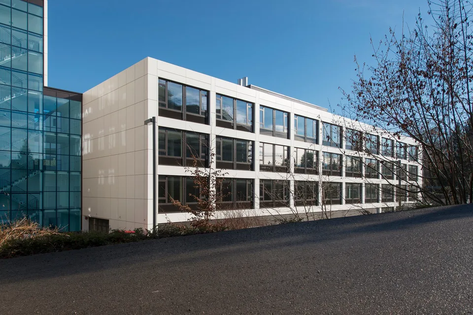 🥼 🧪 Modern ausgebaute Laborräume ab 25m2 bis 65m2