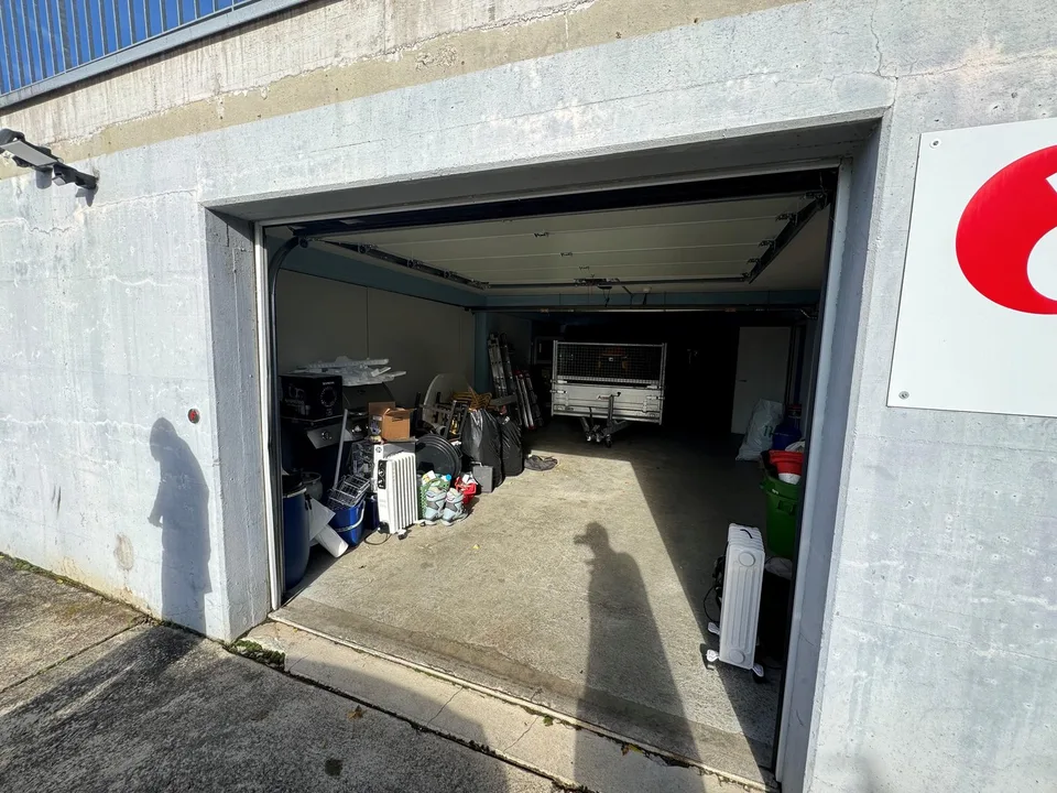 Magazzino/Garage a Berg in affitto