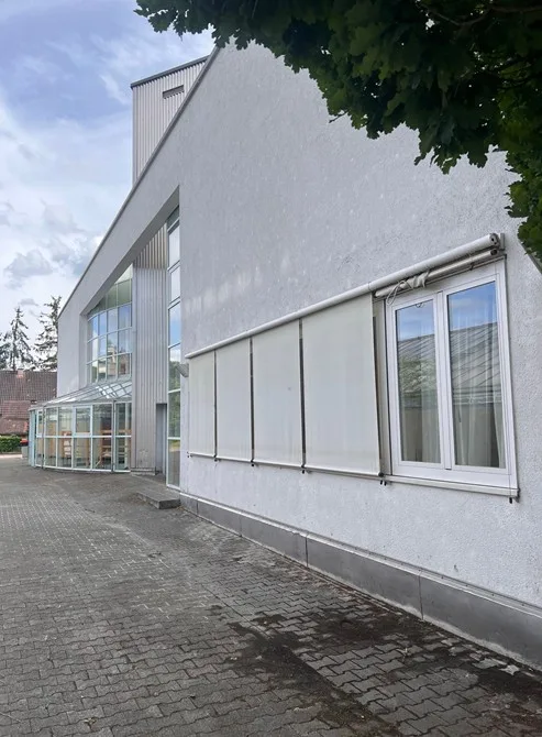 Gewerberäumlichkeiten im Herzen von Niederlenz