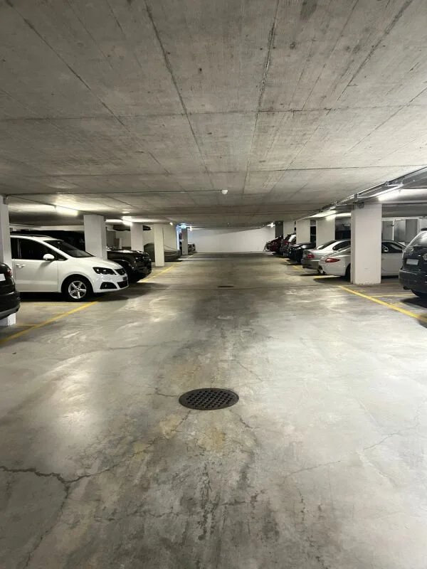 POSTI AUTO IN WÜRENLOS IN AFFITTO – foto 6 di 9