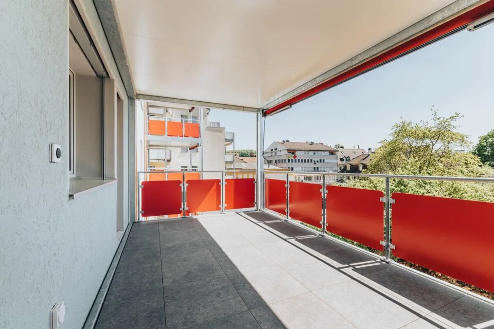 More space for the essentials: High-quality 2.5-room apartment in the center with 70m2 – photo 8 of 8
