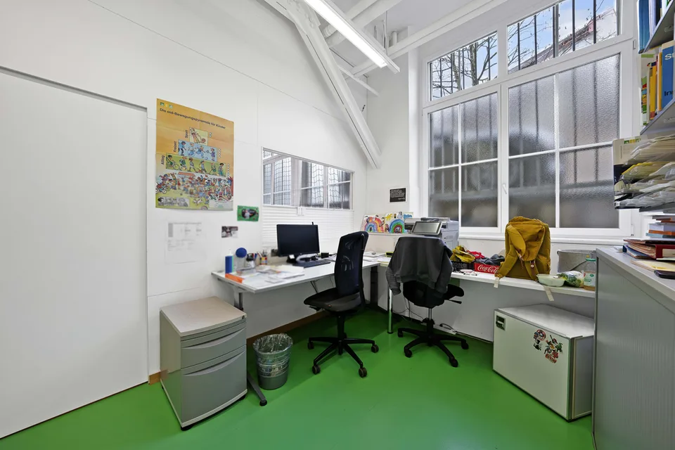 Turnhalle mit Büro im Herzen von St. Gallen