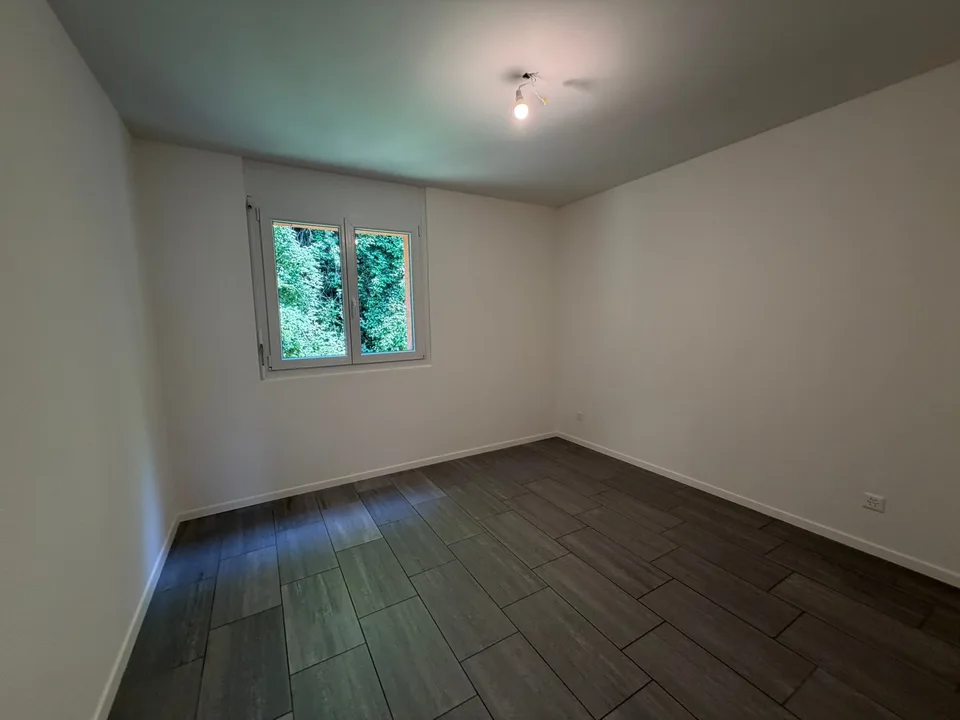 Helles 4.5-Zimmer-Apartment mit Balkon in Bellinzona – Foto 10 von 12