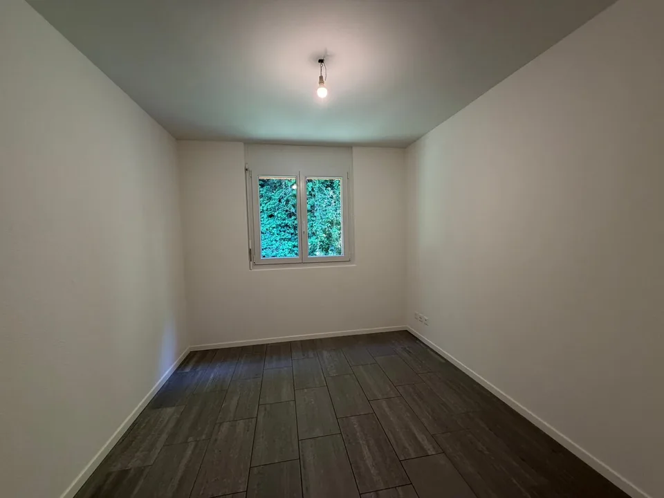 Helles 4.5-Zimmer-Apartment mit Balkon in Bellinzona – Foto 9 von 12
