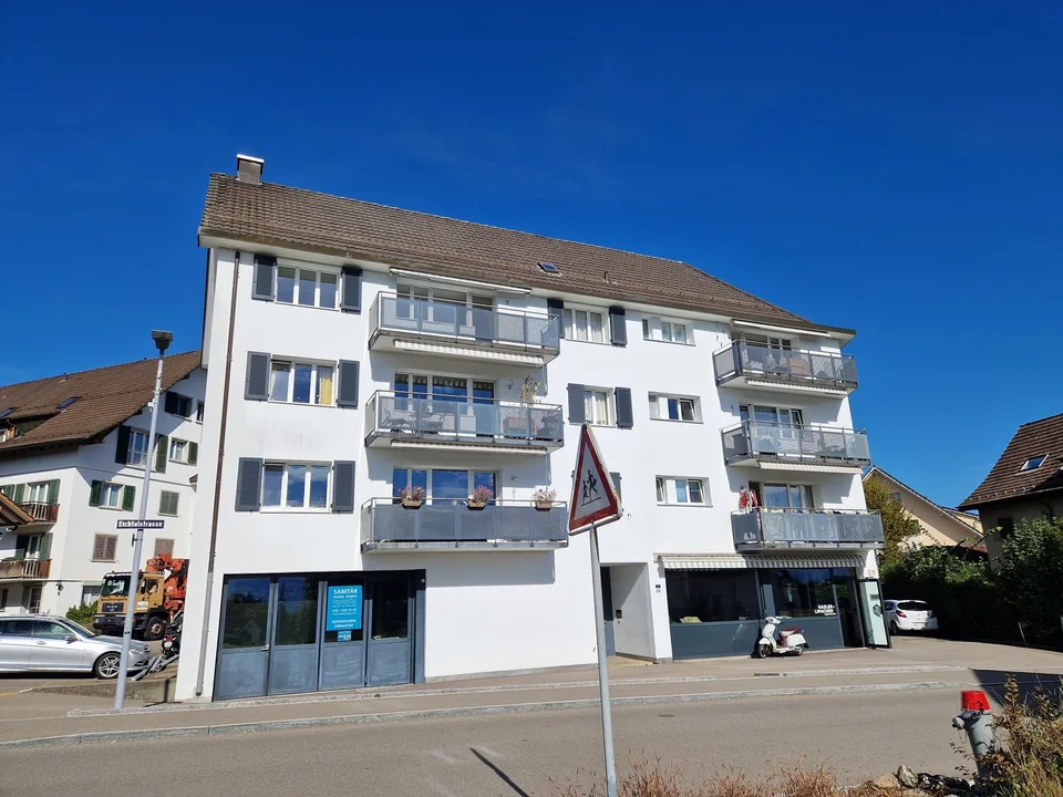 Lichtdurchflutete 4-Zimmerwohnung mit schönem Weitblick