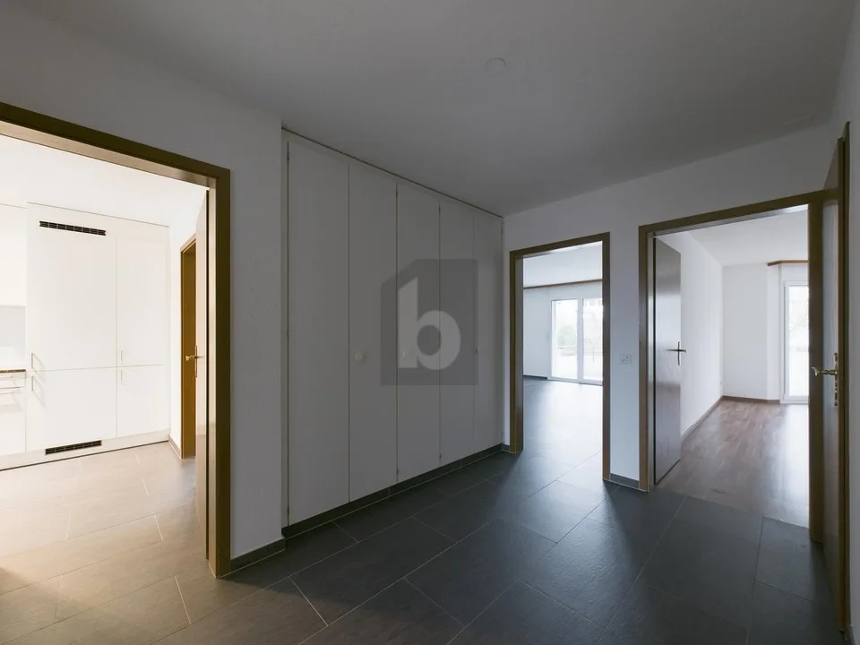 Modern, Comfortable and with a Cozy Balcony