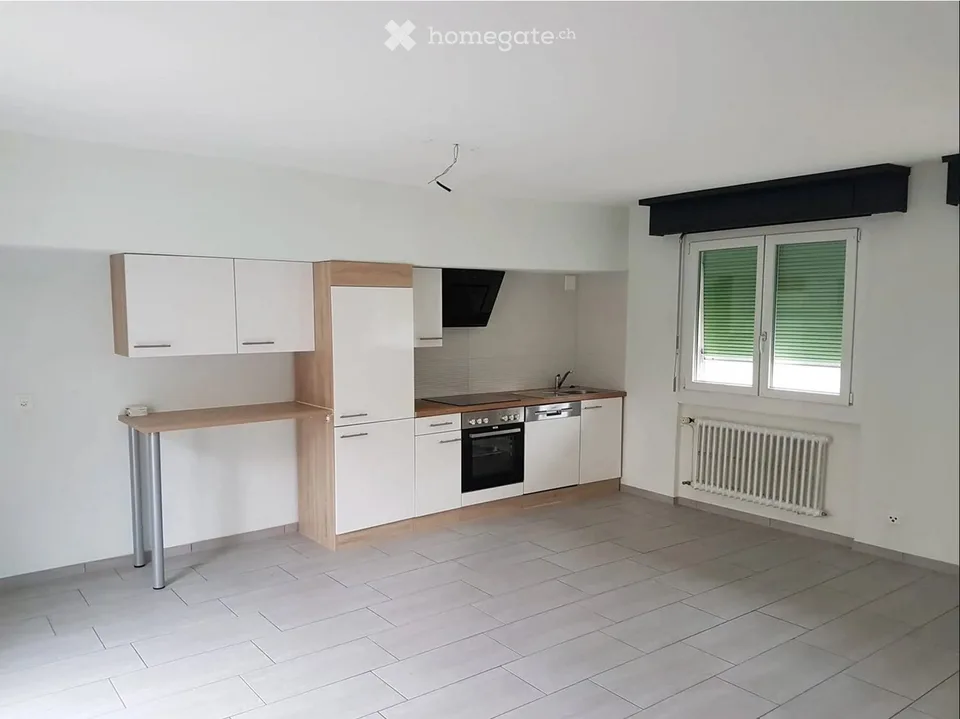 Übergabe des Mietvertrags 2,5-Zimmer-Wohnung mit Terrasse