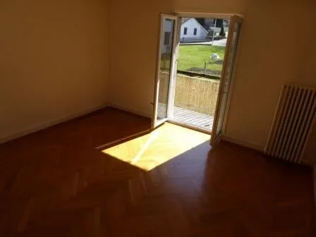 Schönes 3-Zimmer-Apartment im oberen Erdgeschoss