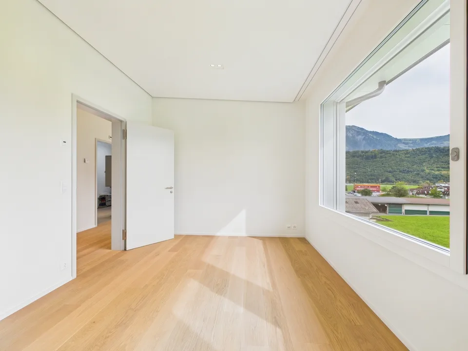 Moderne Gewerbefläche mit Weitblick