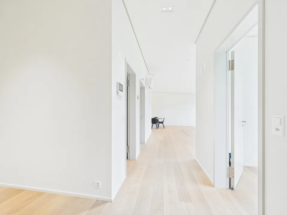 Moderne Gewerbefläche mit Weitblick – Foto 10 von 13