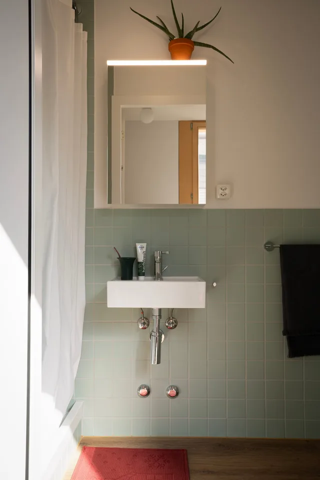Zürich | Private Suite mit Bad : All-inclusive Coliving | TomoDomo Banyan
