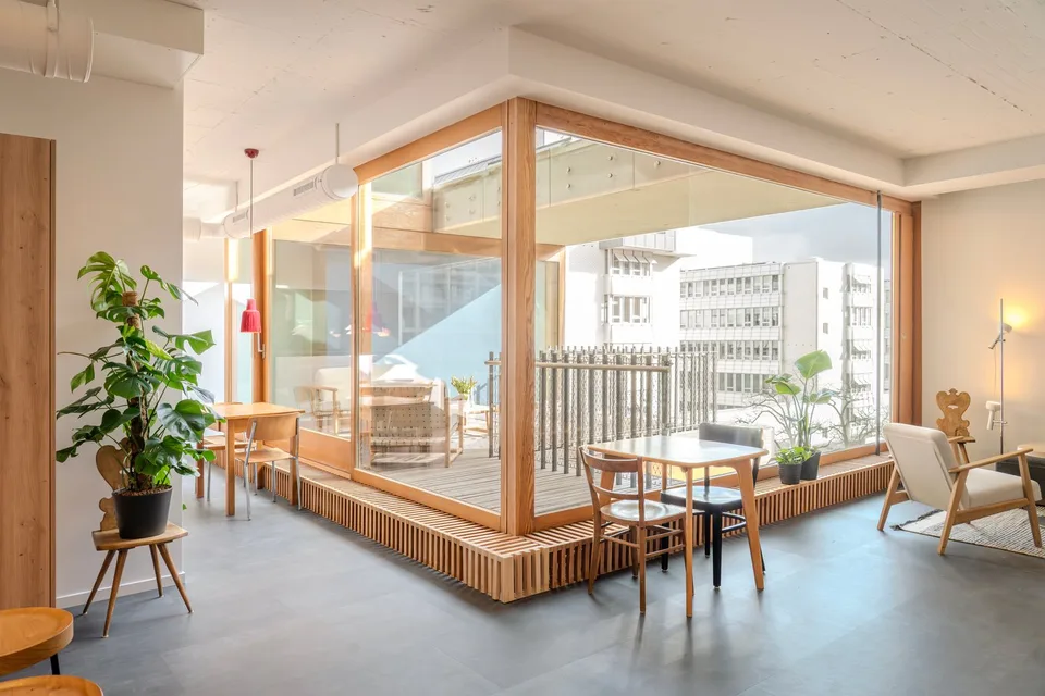 Zürich | Private Suite mit Bad : All-inclusive Coliving | TomoDomo Banyan