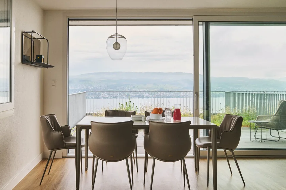 Apartments mit Designer Möblierung und voller Seesicht in Horgen/Zürich/Zug/Pfäffikon.