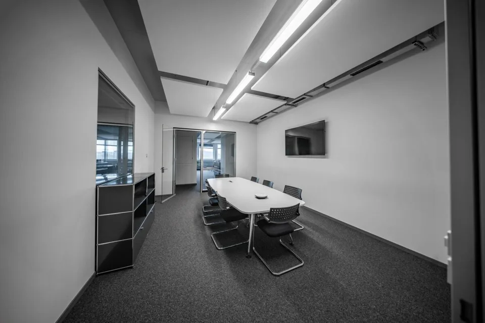 Spazio ufficio moderno nel Stücki Business Park House C