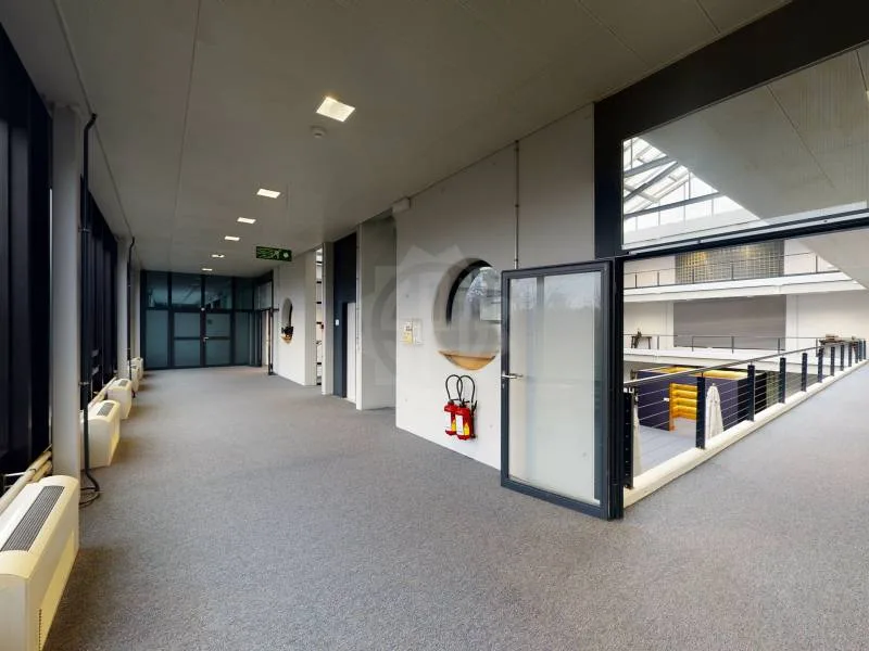 Large industrial space - Meyrin
