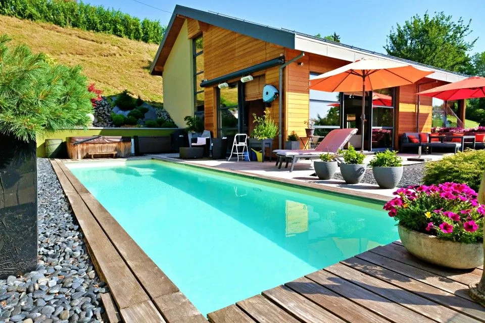 VISITE 3D // Villa meublée / Vue imprenable sur le lac / Piscine