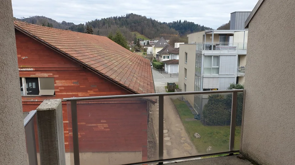 Helle 3.5- Zimmerwohnung mit 2 Balkone