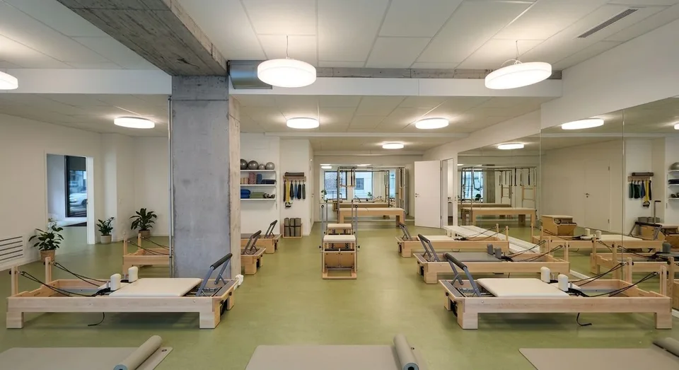 Representative commercial space with maximum visibility in the heart of Glarus! – photo 7 of 10