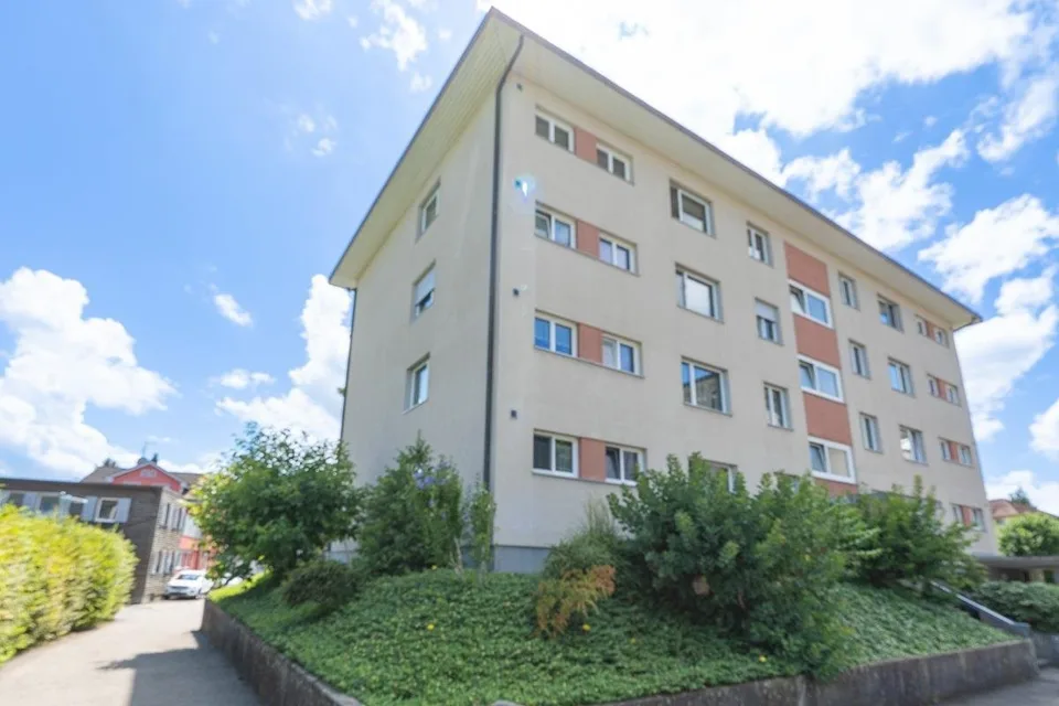 4.5-Zi. Wohnung mit Balkon im DG – Foto 9 von 9