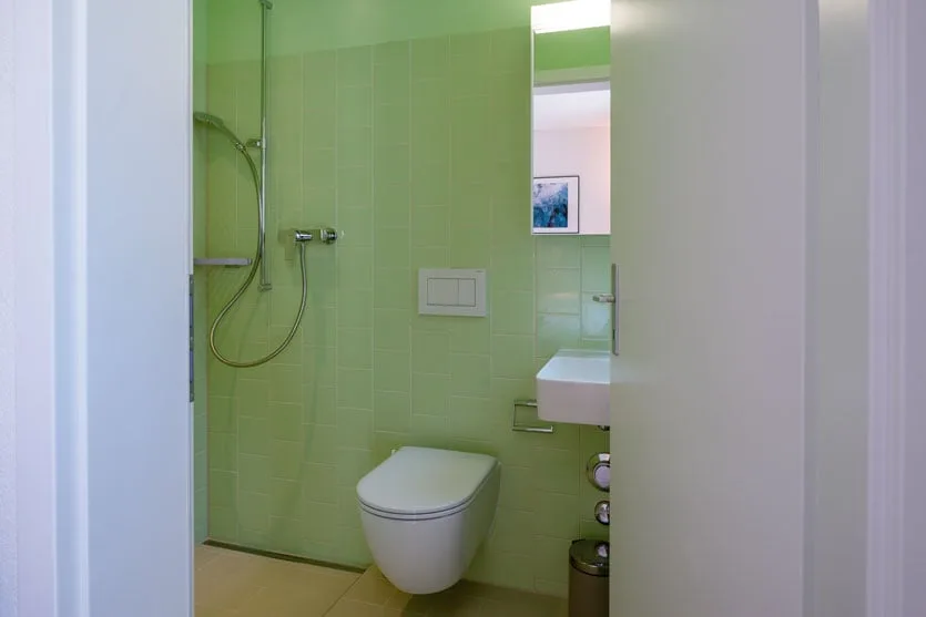 Charmantes Studio-Apartment mit Balkon in Zürich-Seefeld – photo 14 sur 16