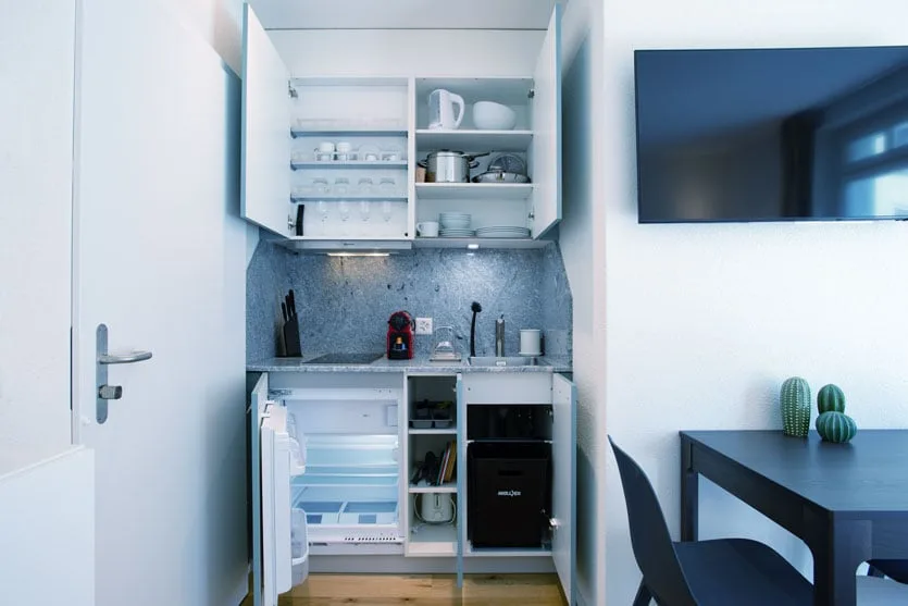 Charmantes Studio-Apartment mit Balkon in Zürich-Seefeld – photo 10 sur 16