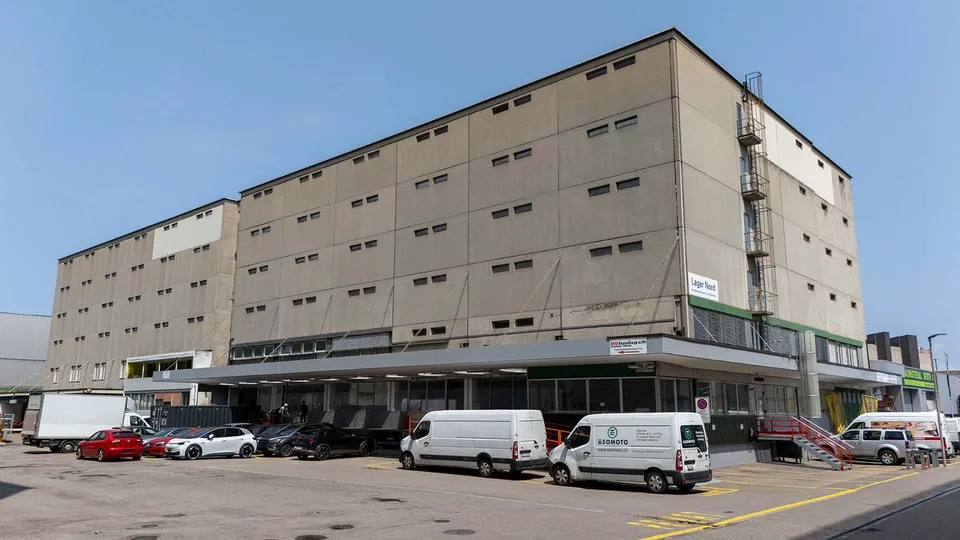 Lagerflächen an bester Lage in Muttenz – flexibel, sofort verfügbar
