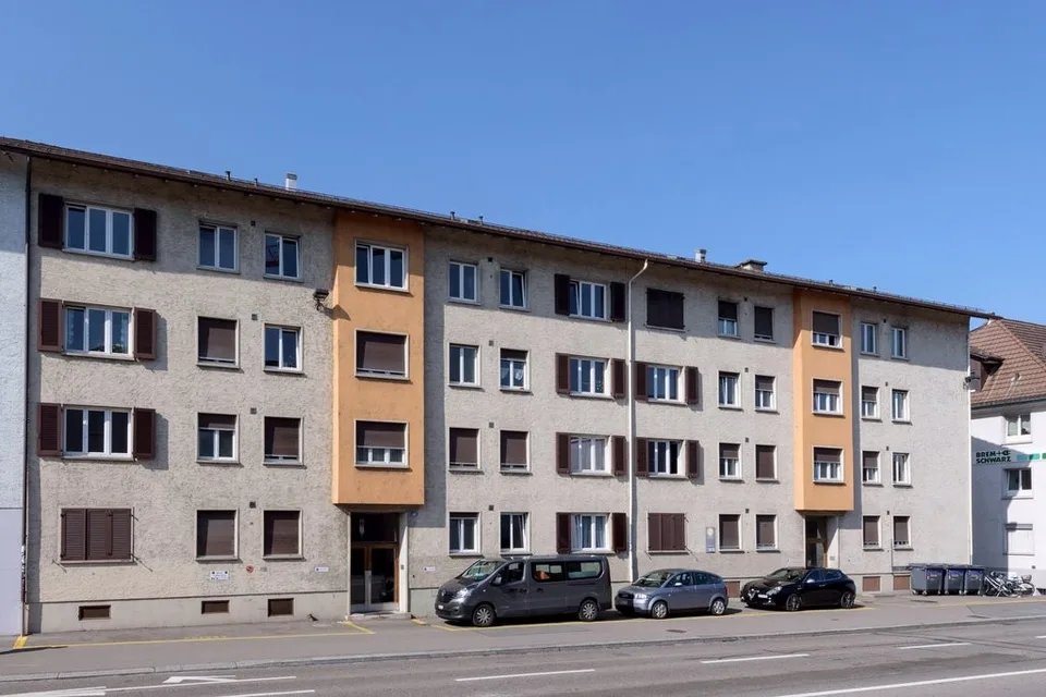 Aussenparkplatz in Zürich Altstetten