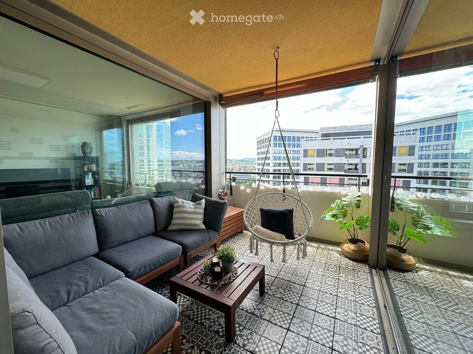 Moderne 3.5-Zimmer-Wohnung inkl. Parkplatz in Oerlikon