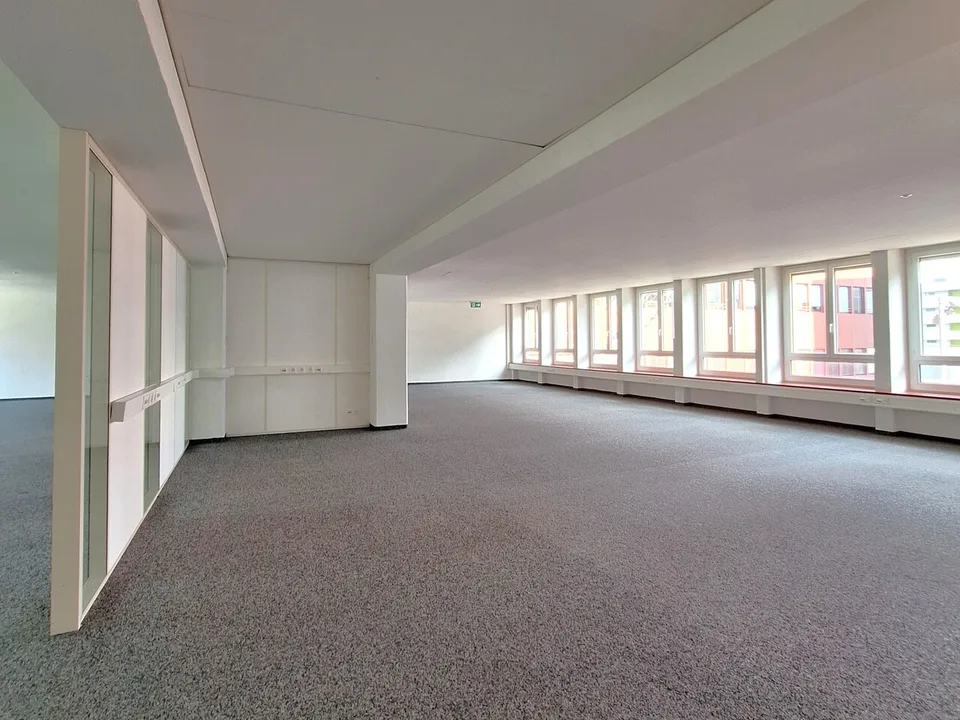 Nähe Bahnhof: Büro-/Gewerberäume mit 21 bis 232 Quadratmeter – Foto 6 von 13