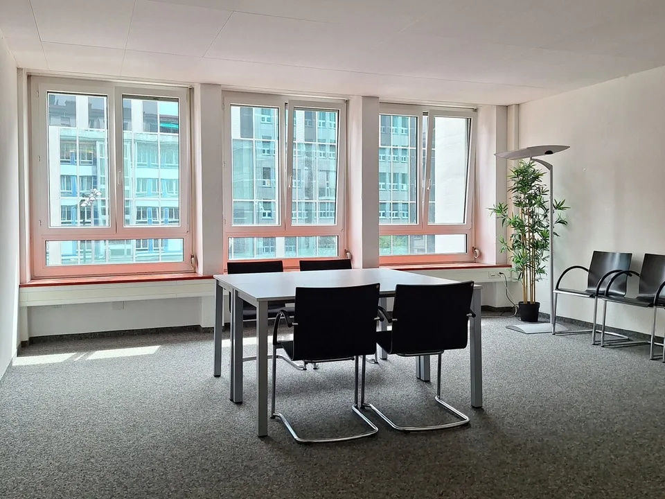 Nähe Bahnhof: Büro-/Gewerberäume mit 21 bis 232 Quadratmeter – Foto 10 von 13