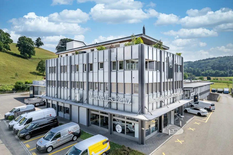 "Tiefgaragenplatz ausserhalb von Wettingen"
