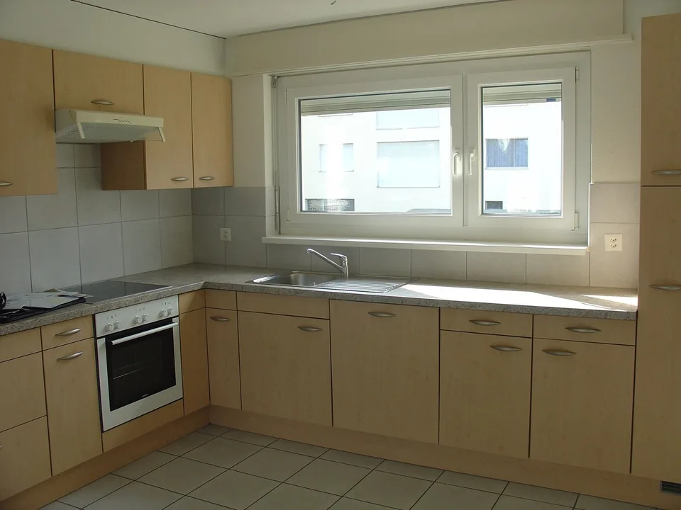 Appartement situé dans un quartier calme entouré de verdure.