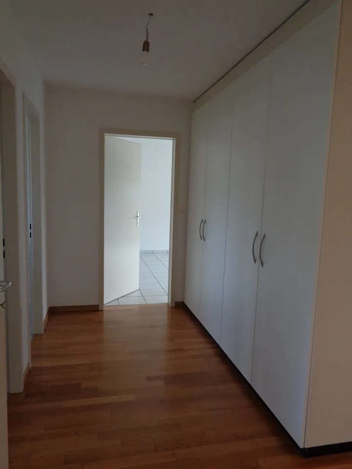 Appartamento situato in un quartiere tranquillo circondato da verde. – foto 9 di 11