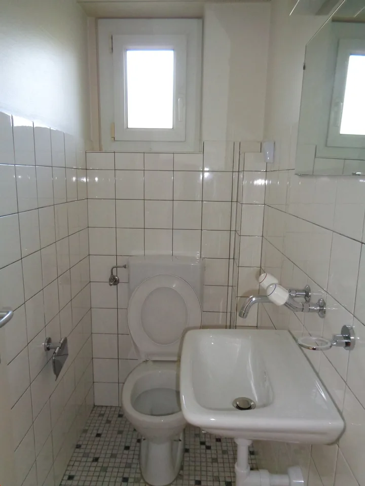 Appartamento situato in un quartiere tranquillo circondato da verde. – foto 7 di 11