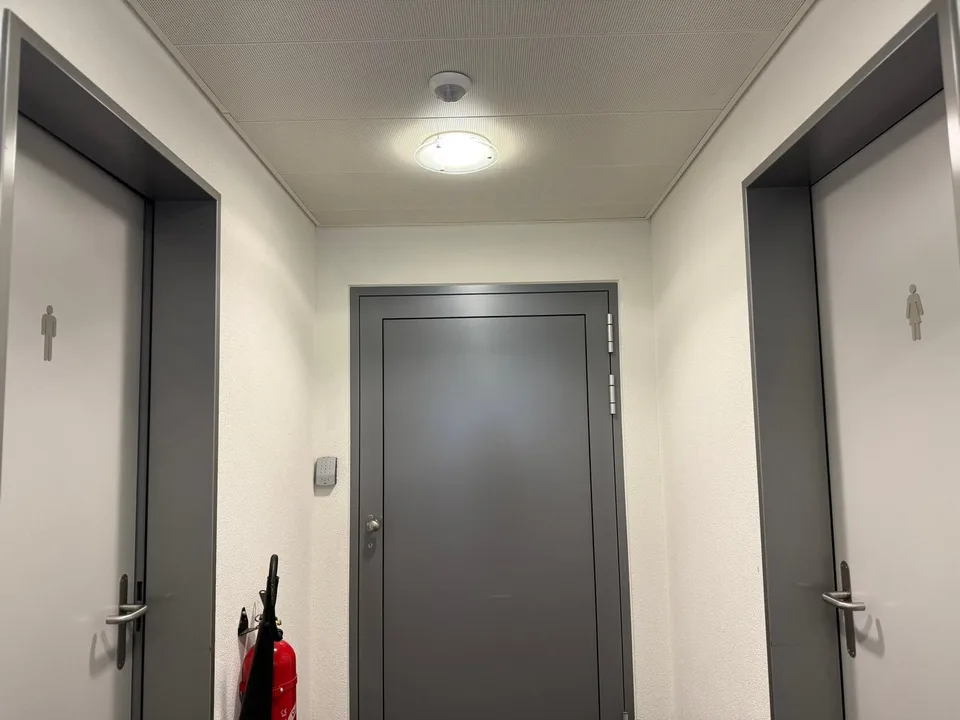 🏢 Modernes Coworking-Büro | 500 CHF/Monat | Chamerstrasse 176 Zug | Verfügbar ab sofort – Foto 8 von 23
