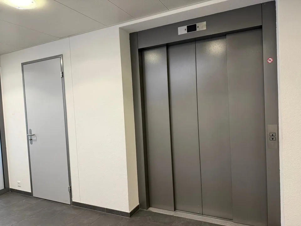 🏢 Modernes Coworking-Büro | 500 CHF/Monat | Chamerstrasse 176 Zug | Verfügbar ab sofort – Foto 18 von 23