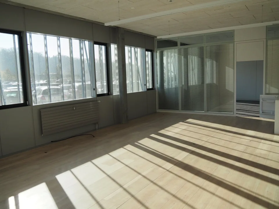 Surface administrative de 104 m2