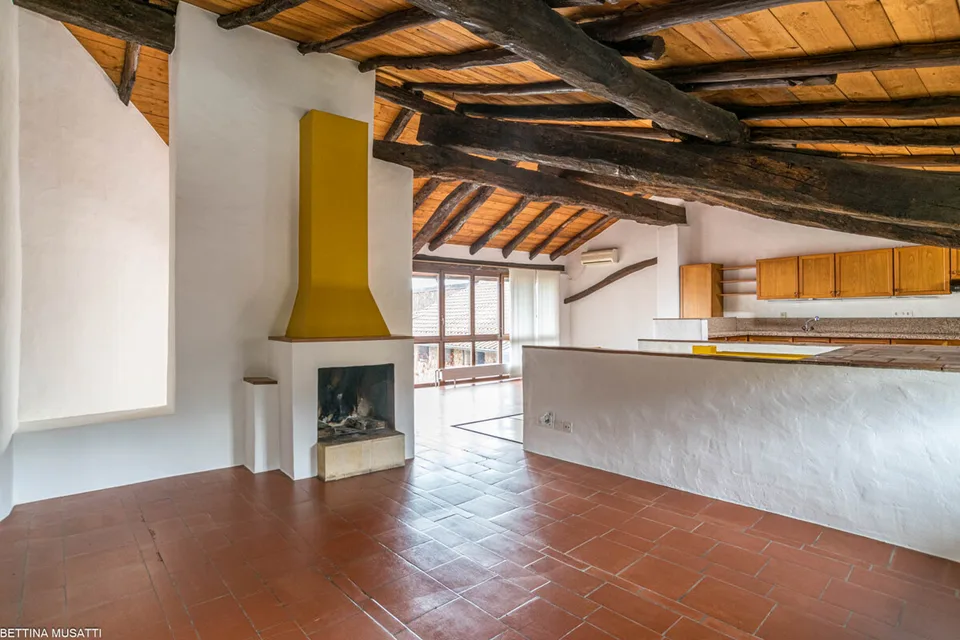RANCATE - Faszinierendes Haus mit Loggia und Panoramablick