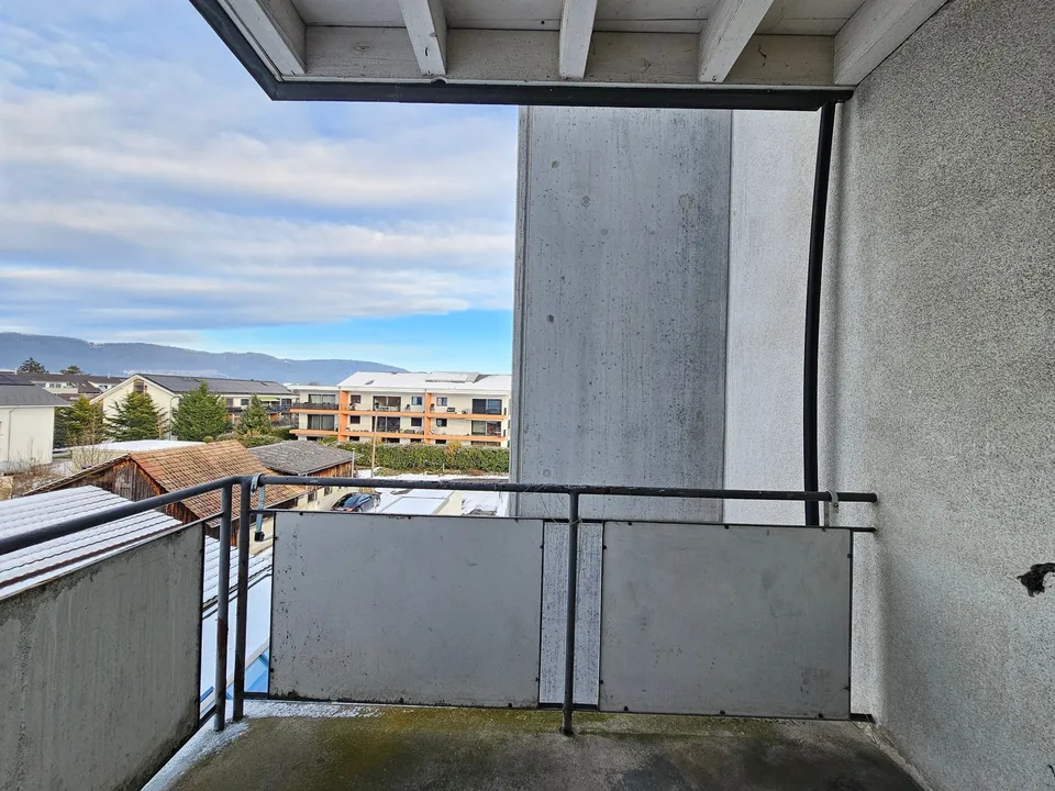 Wohnung 3.5 Zimmer mit Bergblick in Courrendlin – Foto 8 von 14