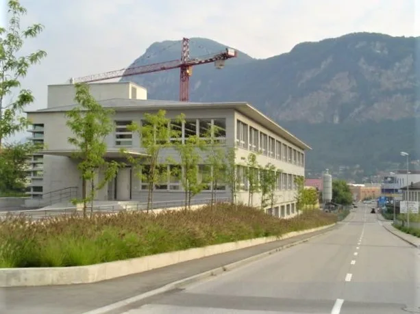 700m2  Büro /Gewerbe/ Verkauf / Produktions-/Lagerfläche