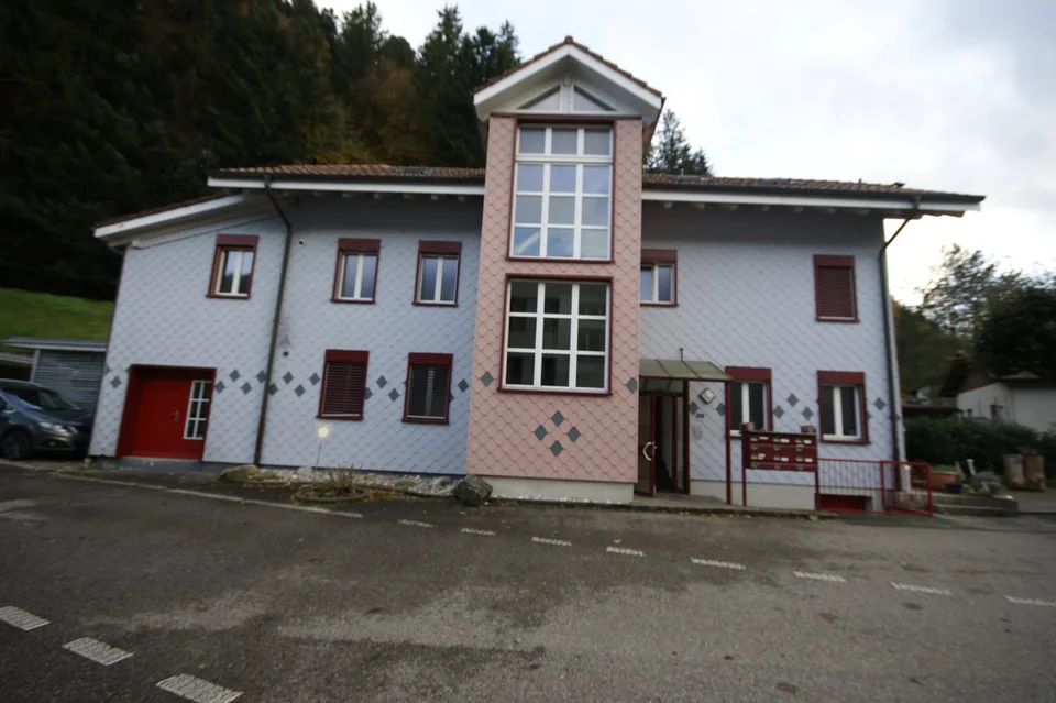 Charmante 4.5-Zimmer-Dachwohnung in ruhiger Lage von Biembach im Emmental
