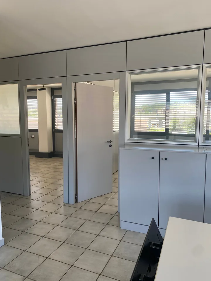 Ufficio di 4 locali in affitto a Balerna-Via Sottobisio 30 – foto 7 di 10