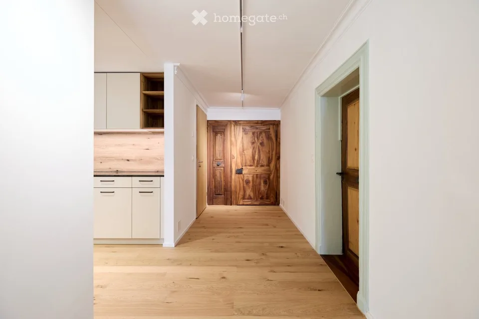 Historische 5.5-Zimmer Wohnung / Büroräume in Seewen SZ