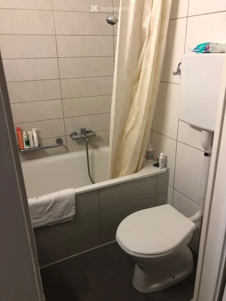 3 pezzi all'ingresso della città vecchia