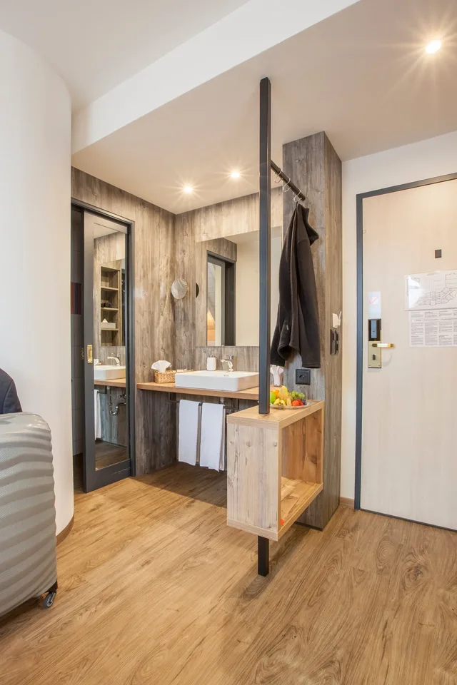 Camera d'albergo **** come soluzione temporanea nel Thessoni Classic, Regensdorf