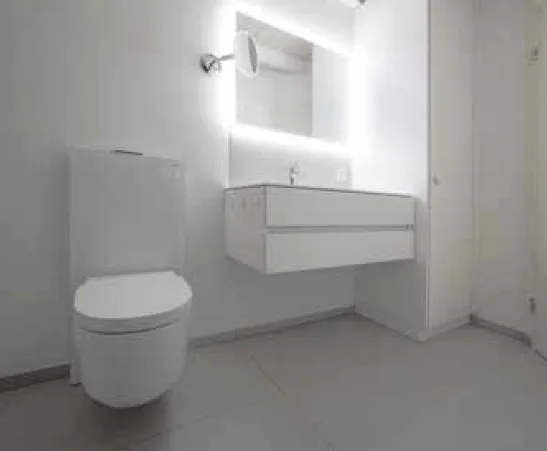 Appartement mansardé charmant avec balcon et belle vue à Sissach