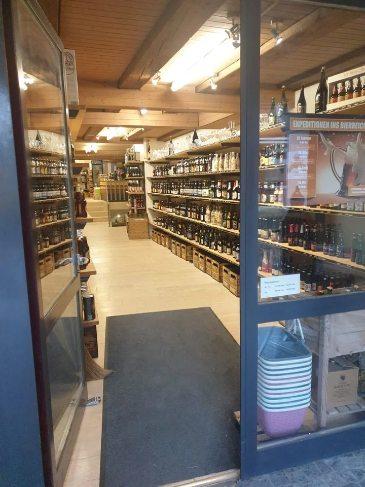 Ab 1.9./1.10. - Hübsches Ladenlokal, Boutique oder Büro