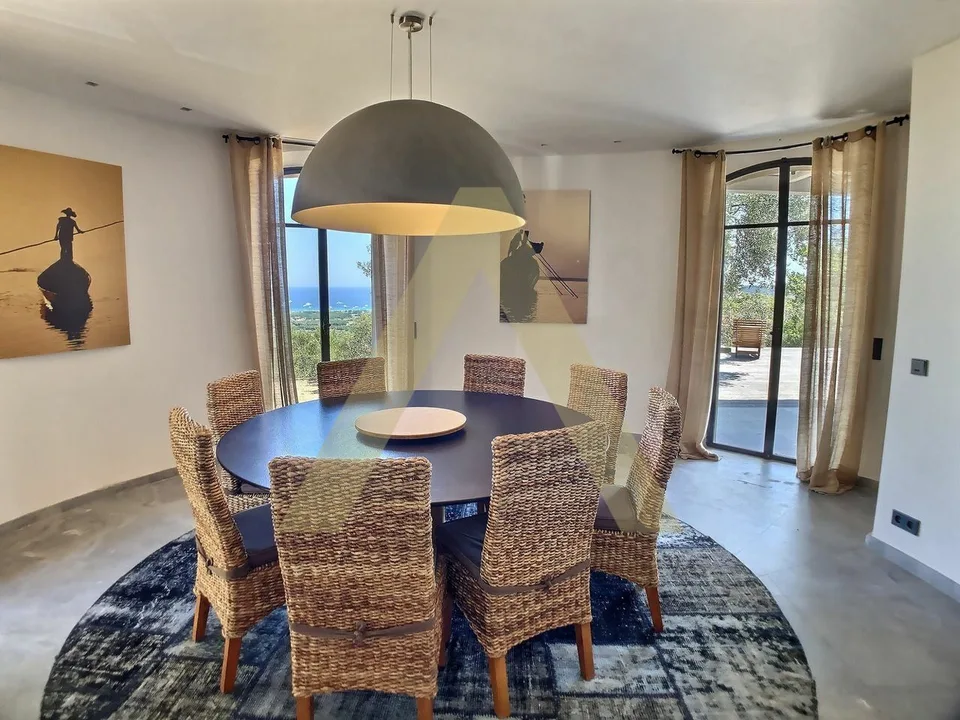 Maison de charme avec vue imprenable sur la mer à Ramatuelle