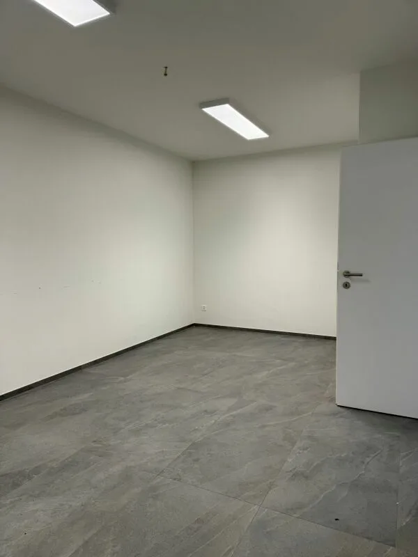 Beautiful 4-room office in San Vittore