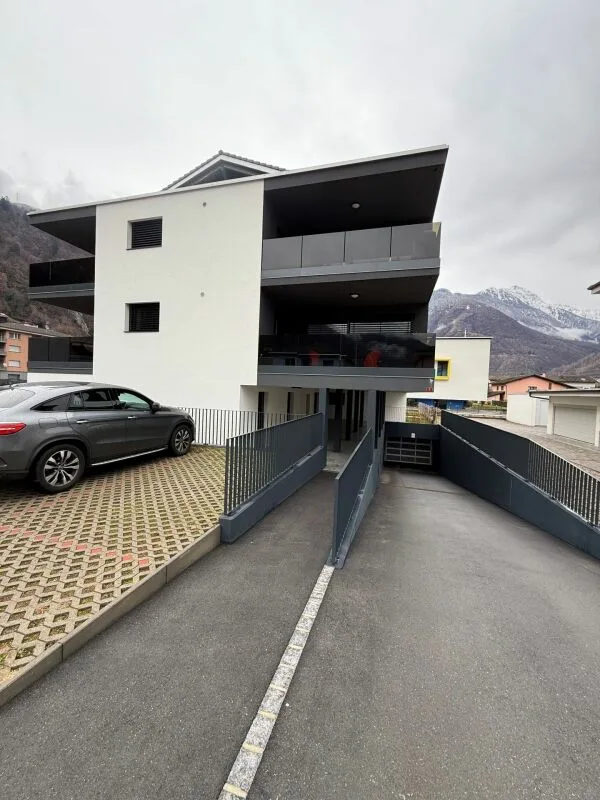 Schönes Büro mit 4 Räumen in San Vittore – Foto 7 von 7